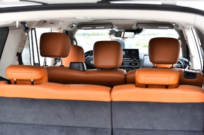Nissan Patrol view 6