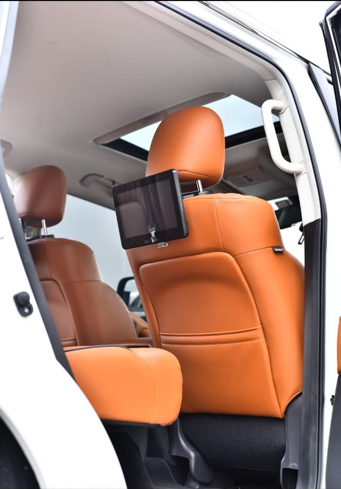 Nissan Patrol view 10