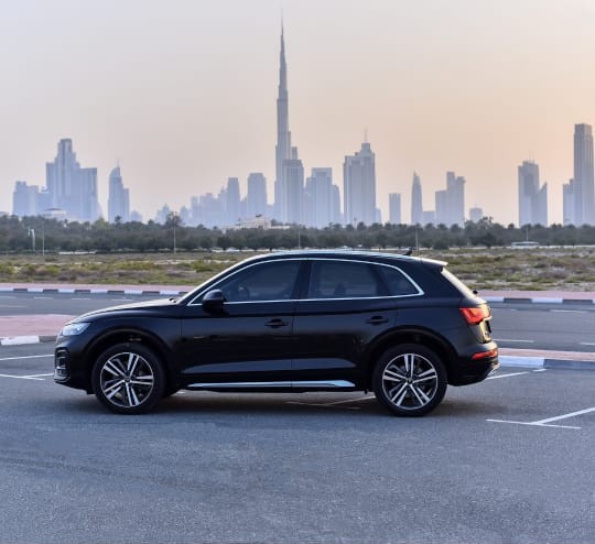 Audi Q5 view 5