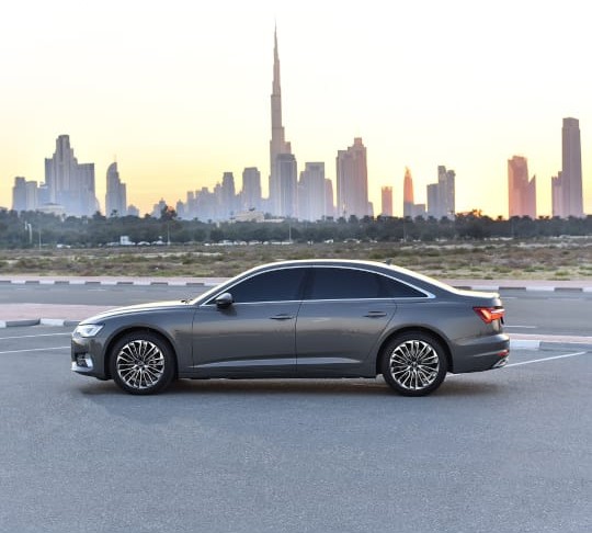 Audi A6 view 4