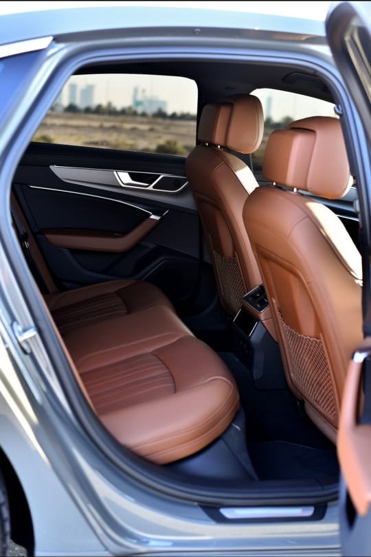 Audi A6 view 9