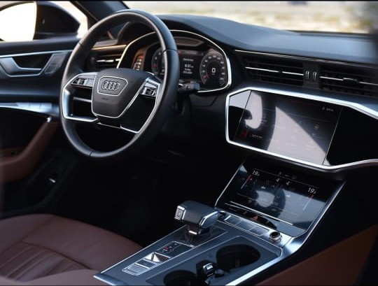 Audi A6 view 6