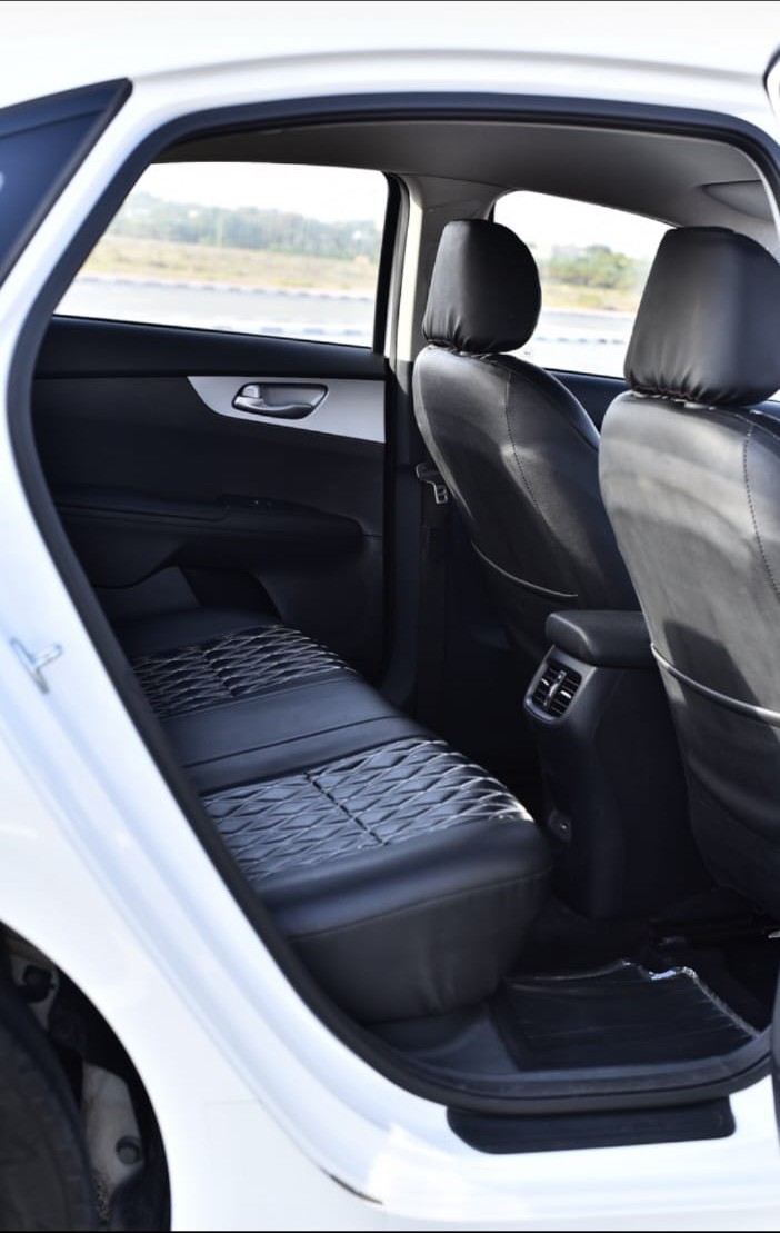 Kia Cerato view 10